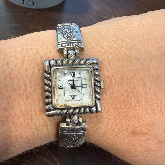 Watch Bundle Relic, Geneva, & Cote d’Azur Silver Tone Bracelet Watches - Picture 7 of 16